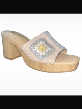 No Boundaries Pastel Granny Square Crochet Chunky Heel
Sandals - Size 9.5